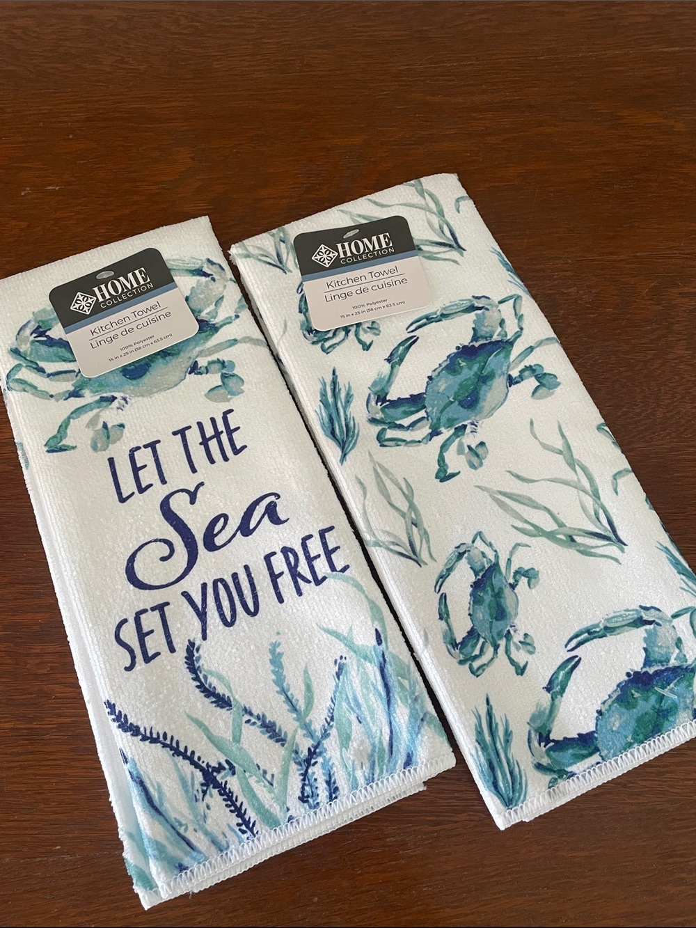 Home Collection Blue and Teal Sea Crab Kitchen Towels - Set of 2 new